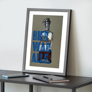 Exklusiver Kunstdruck "Don Papa" mit humorvollem Spruch, Teil einer faszinierenden Serie, die historische Künstlerflaschen und moderne Alkoholmarken kombiniert. Hochwertig auf weißem Papier gedruckt und gerahmt (40 × 50 cm), ideal für Kunstliebhaber und Humorenthusiasten als Wandbild für Wohnzimmer