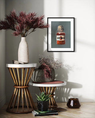 Gerahmter Kunstdruck Martini hängt in einem Wohnzimmer an der Wand