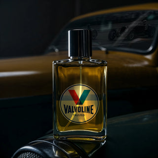 Bild für Wohnzimmer: „Octane Spirit“, 60x60cm